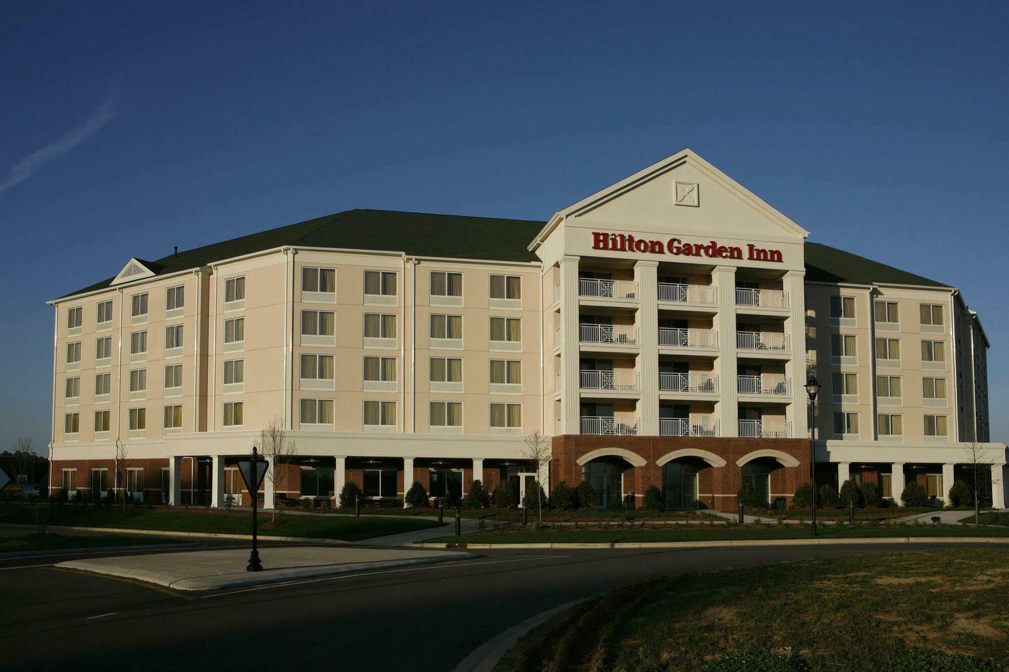 Hilton Garden Inn Roanoke Rapids Dış mekan fotoğraf